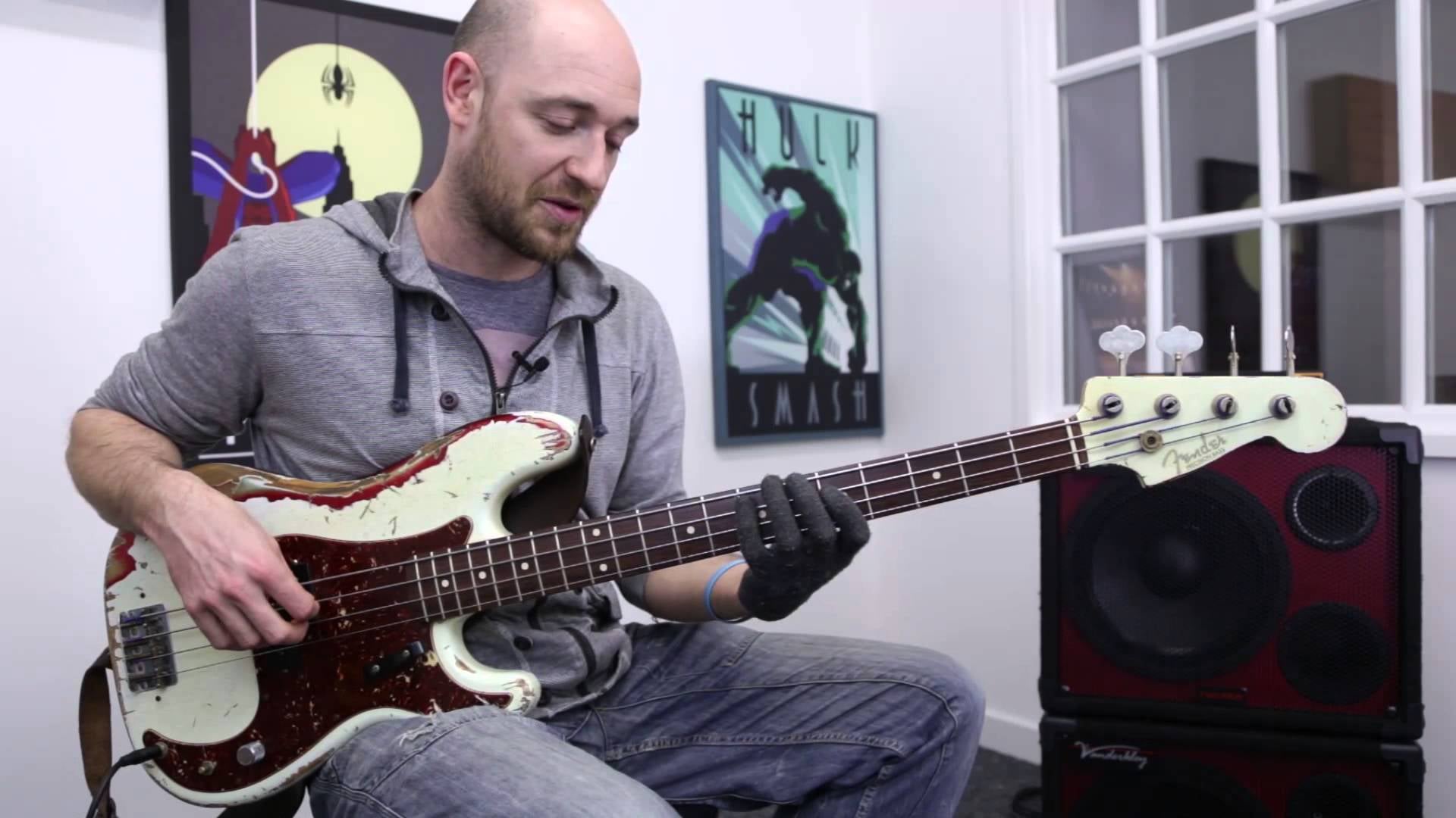 "The Chromatic Approach" - Bass Riff of the week #9 (L#130)