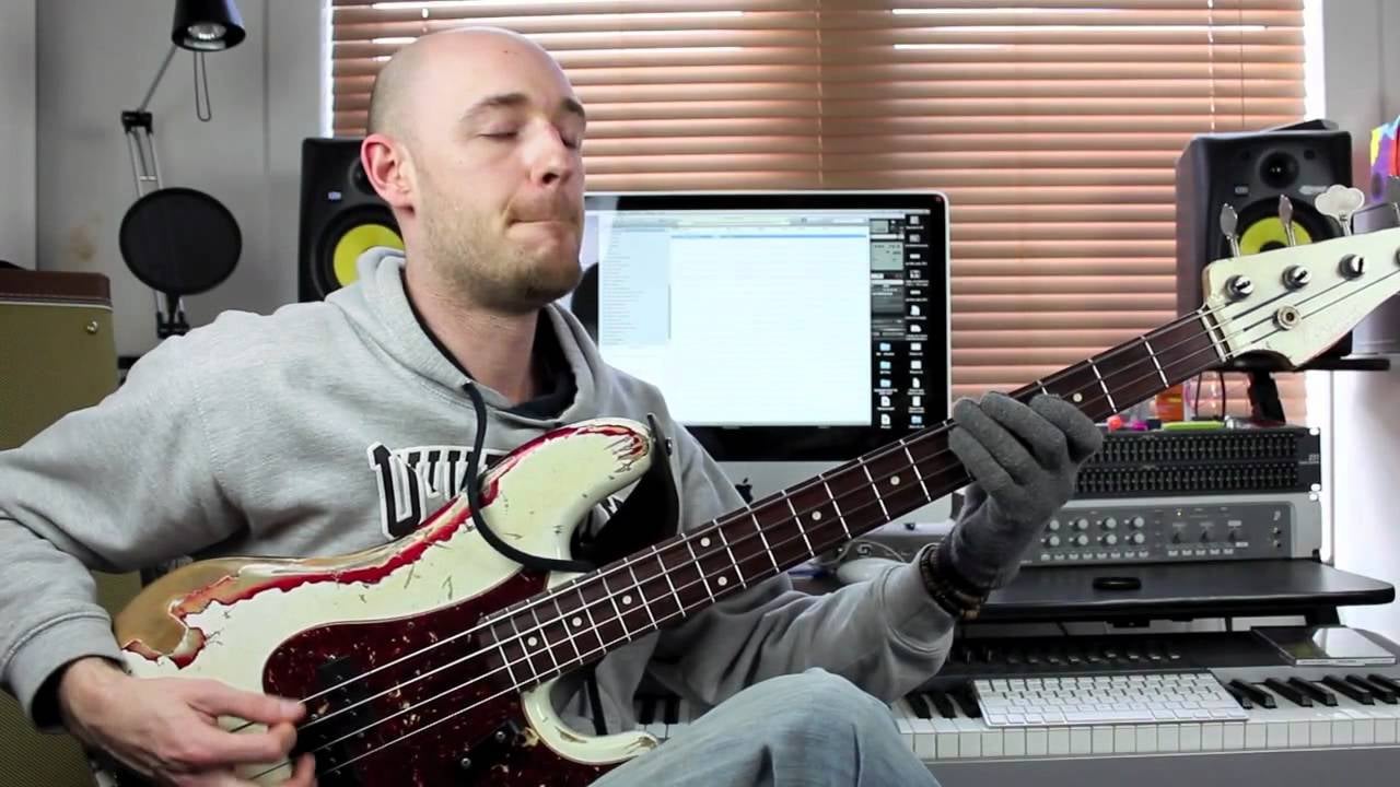 Using a pick (Plectrum) #1 (L#60)