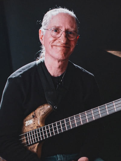 Michael Manring